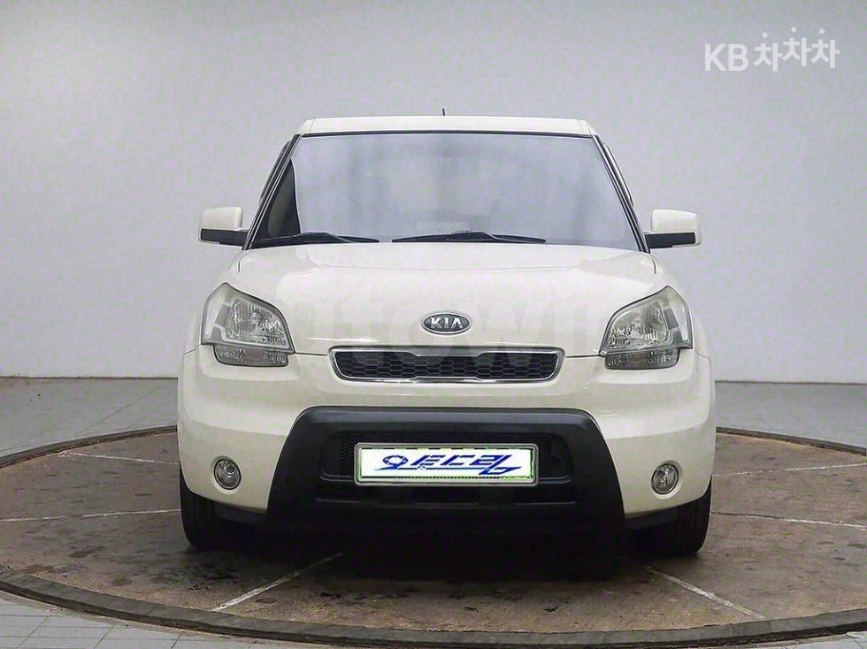 2011 KIA SOUL VIN: KNAJT811BBK276148