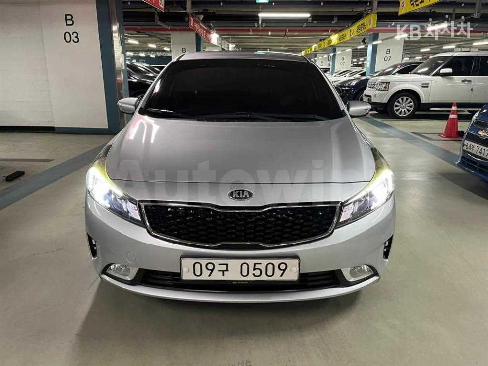 2016 KIA K3 VIN: KNAFK412BGA948641