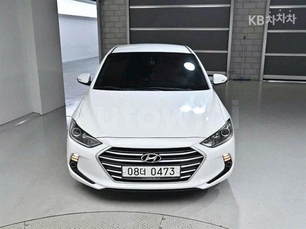 2016 HYUNDAI AVANTE VIN: KMHD841UGGU010593