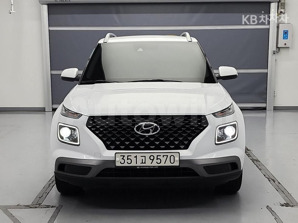 2020 HYUNDAI VENUE VIN: KMHRC813ELU013307