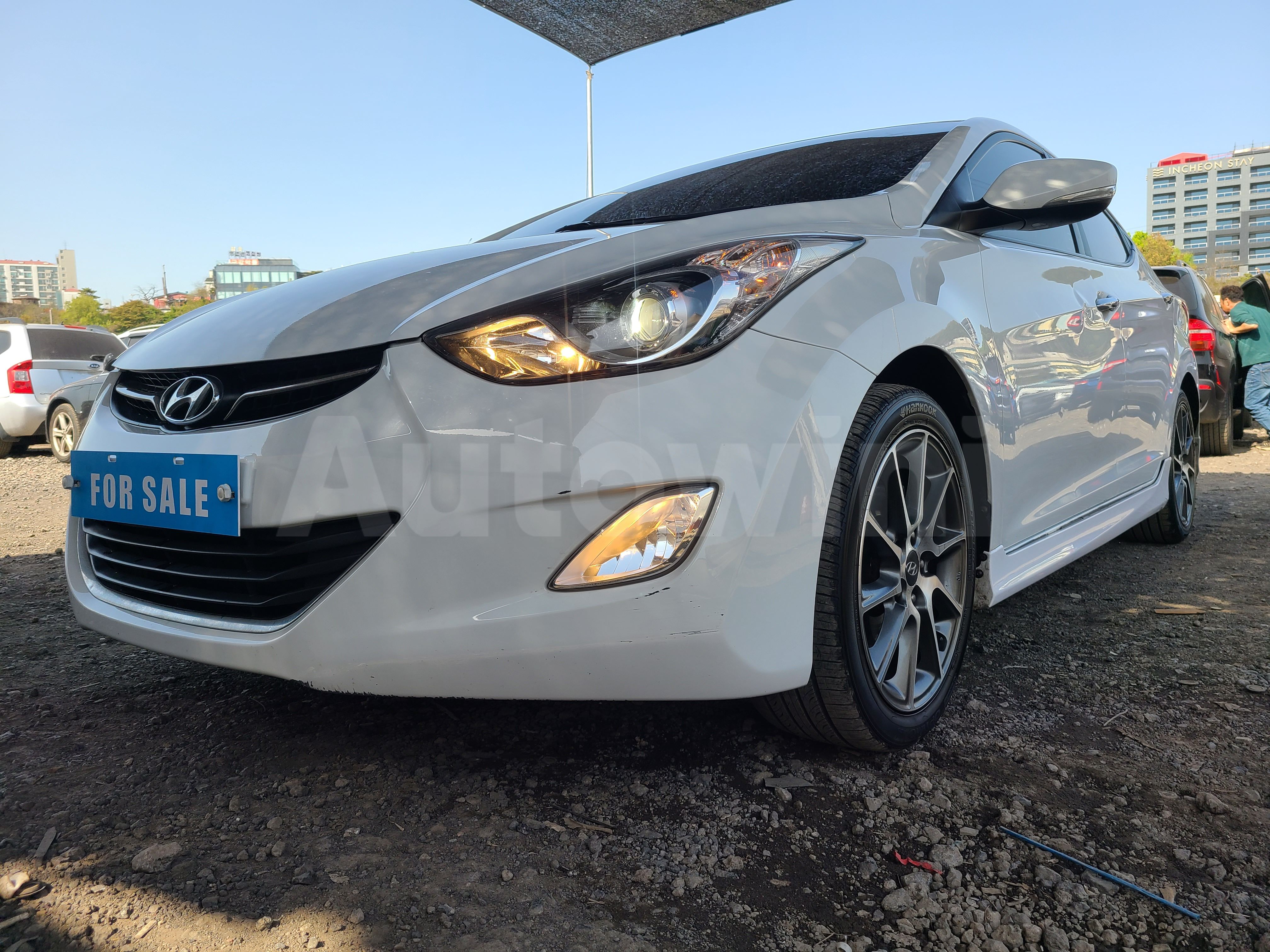 2011 HYUNDAI AVANTE VIN: KMHDH41DBBU091658