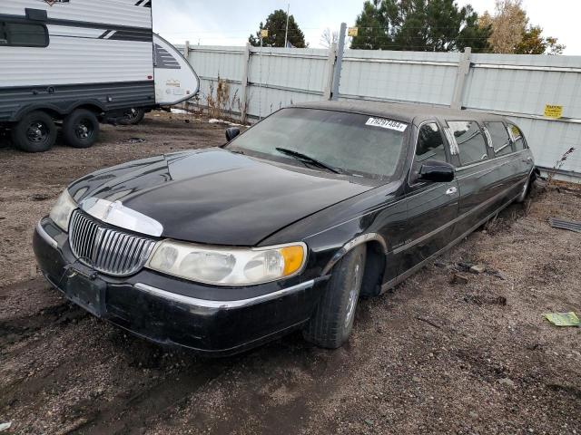 2000 LINCOLN TOWN CAR E VIN: 1L1FM81W3YY771708