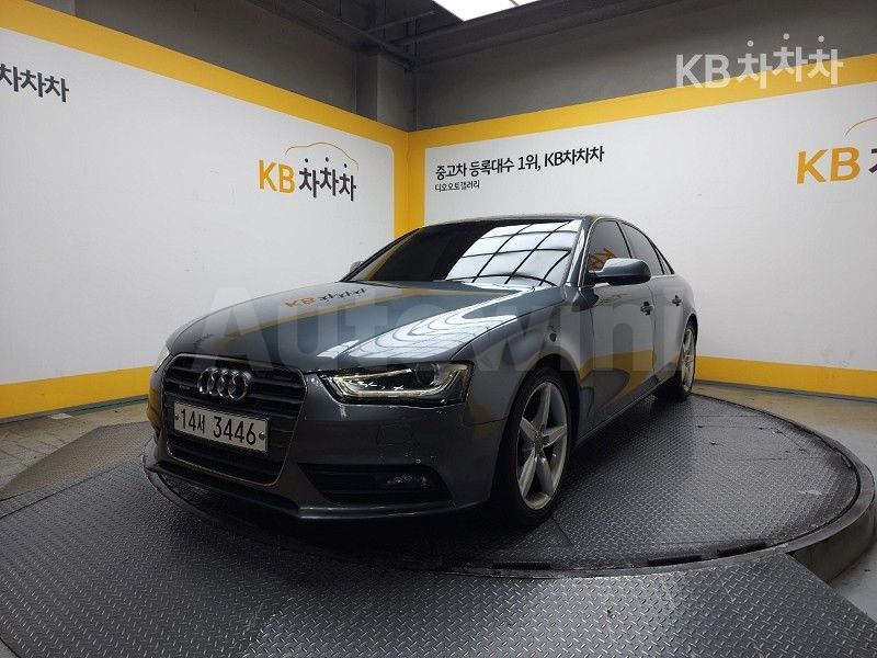 2012 AUDI A4 VIN: WAUZZZ8K4DA043650