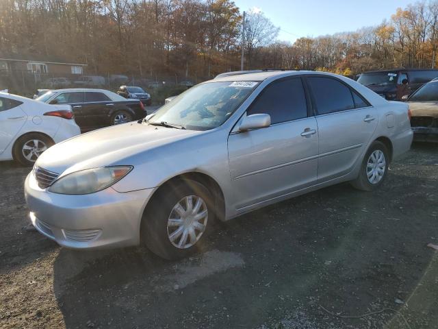 2005 TOYOTA CAMRY LE VIN: 4T1BE32K75U069340
