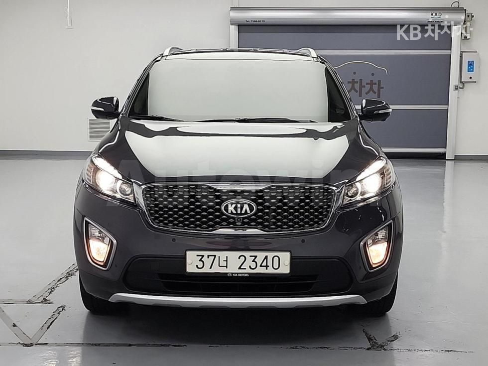 2015 KIA SORENTO VIN: KNAPK81ADFA018948