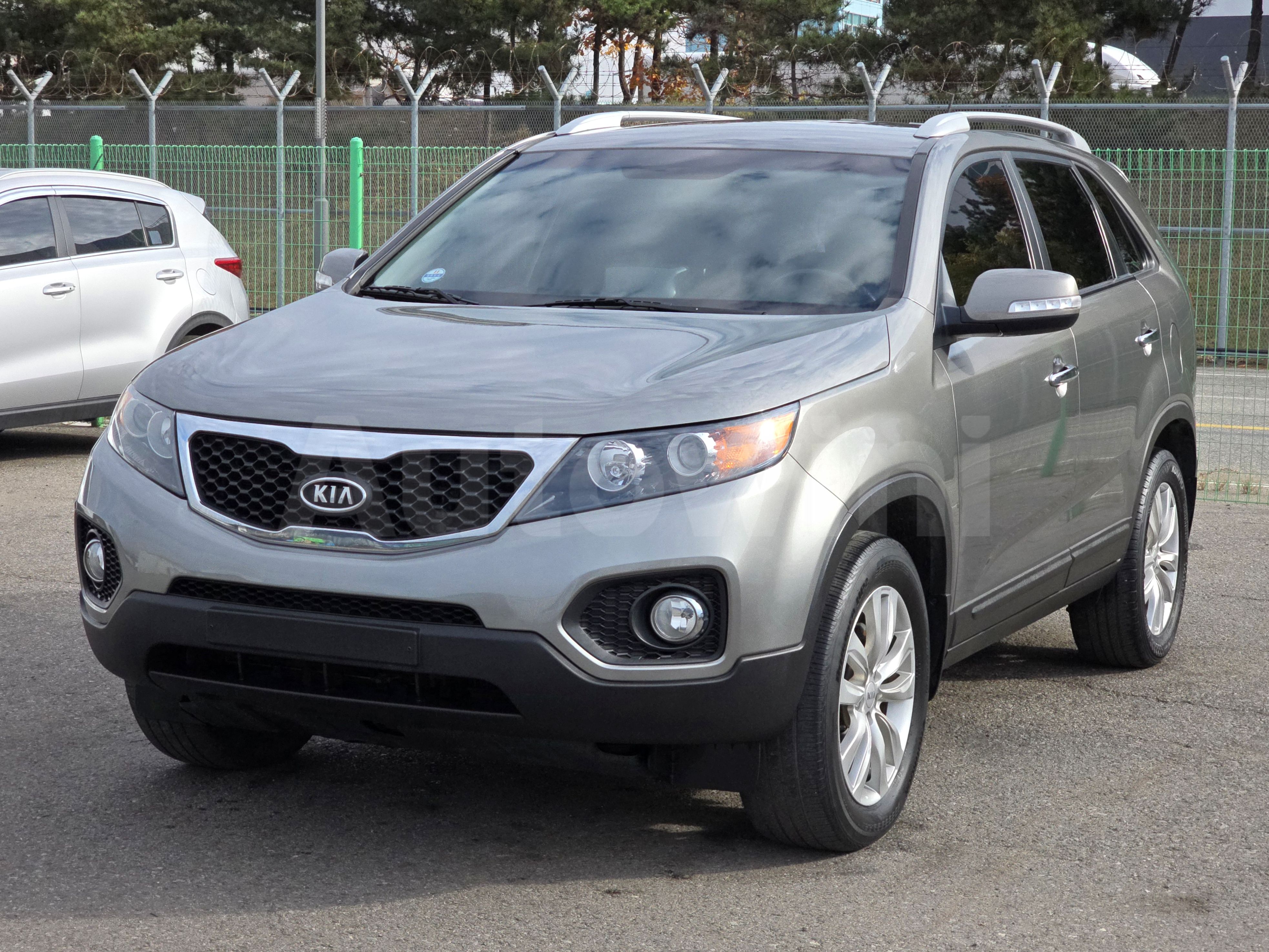 2012 KIA SORENTO VIN: KNAKU815BCA290693