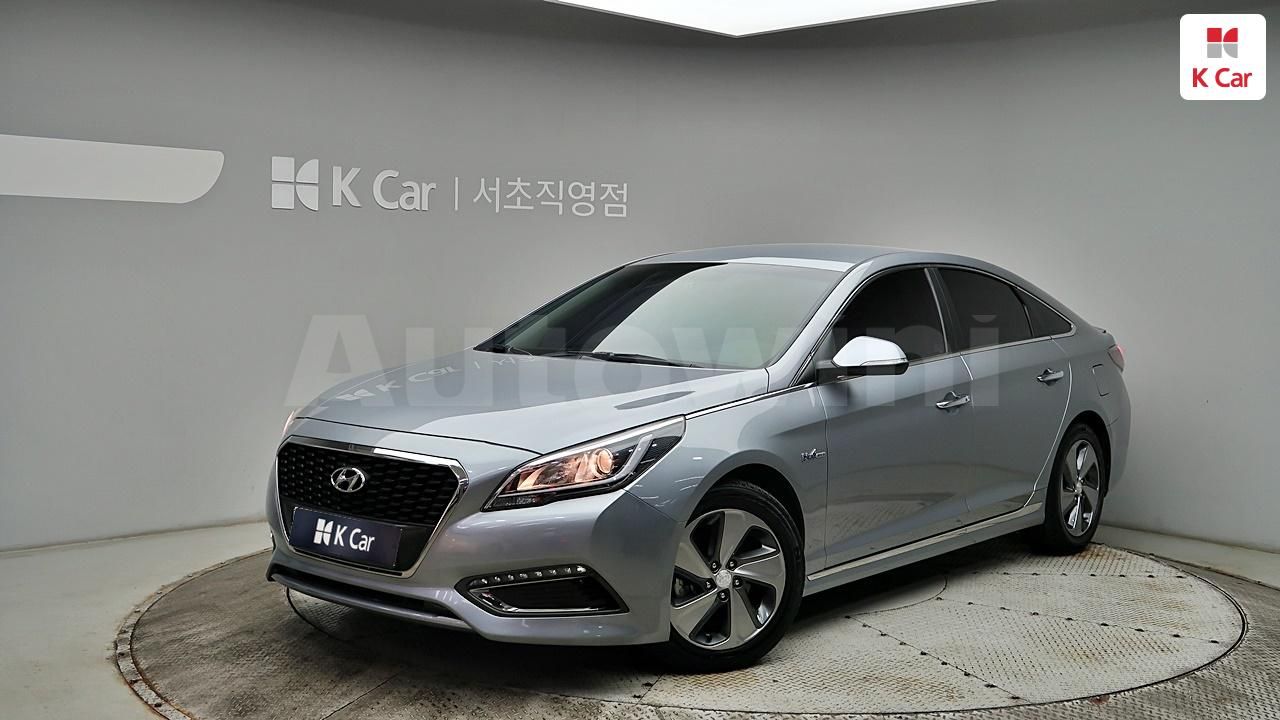 2016 HYUNDAI SONATA VIN: KMHE3411BGA022702