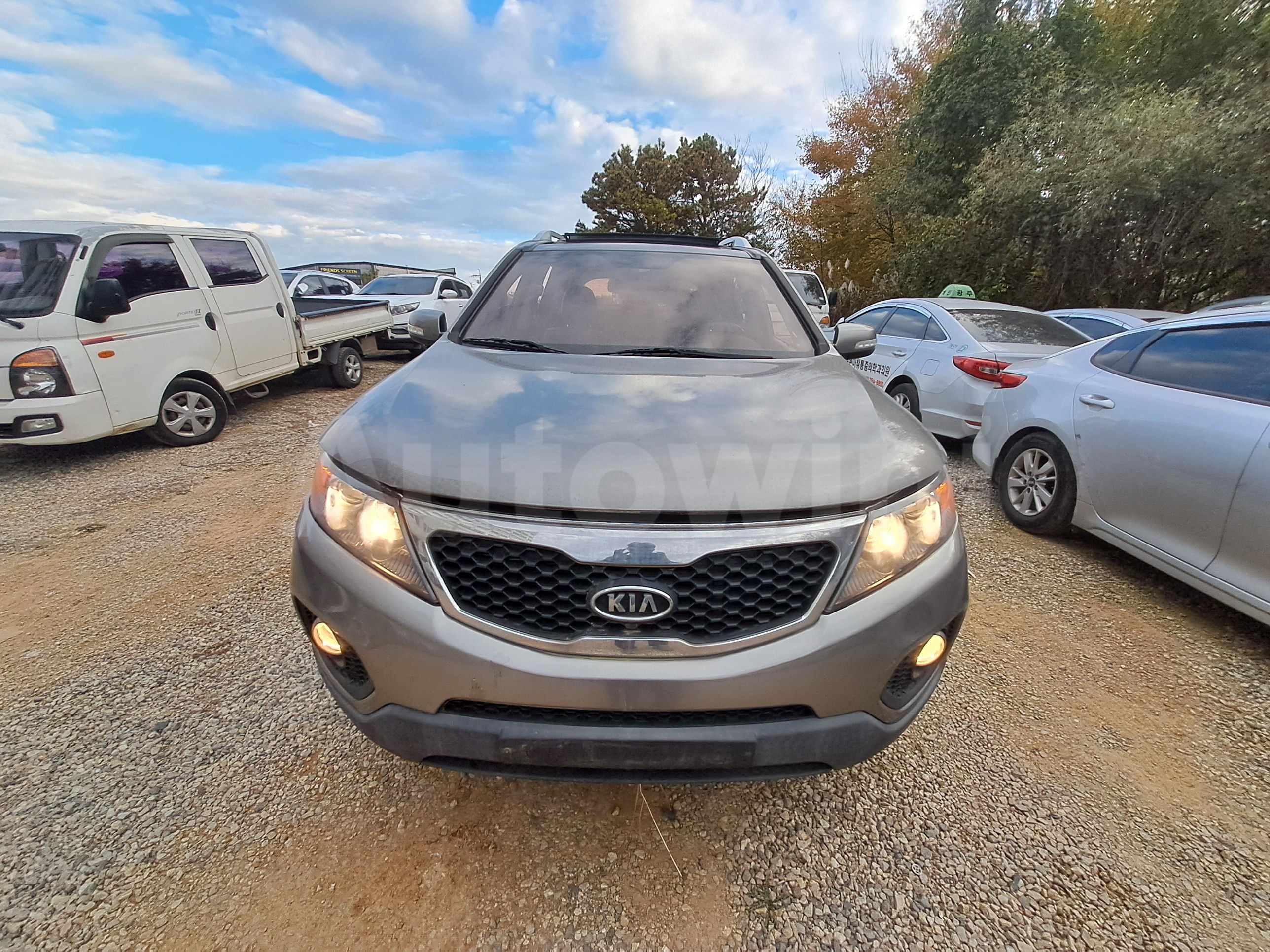 2010 KIA SORENTO VIN: KNAKU815BAA083072