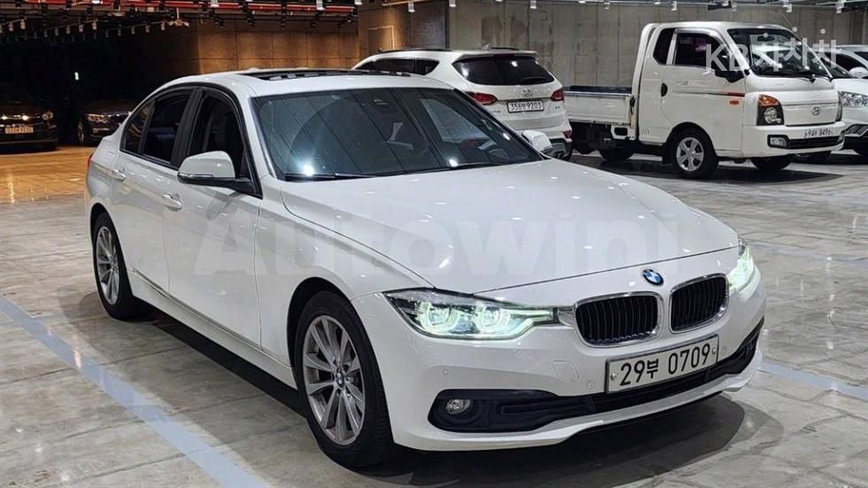 2016 BMW 3 SERIES VIN: WBA8C5100GK633745
