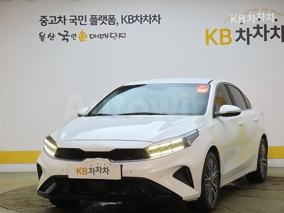 2022 KIA K3 VIN: KNAF341BENA919476
