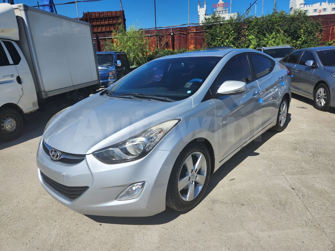 2011 HYUNDAI AVANTE VIN: KMHDG41DBBU012034