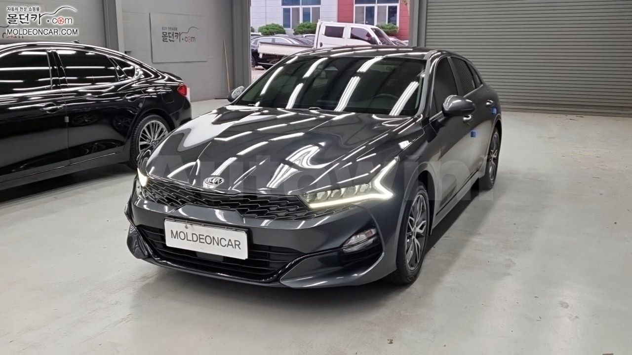 2020 KIA K5 VIN: KNAG241ABLA066925