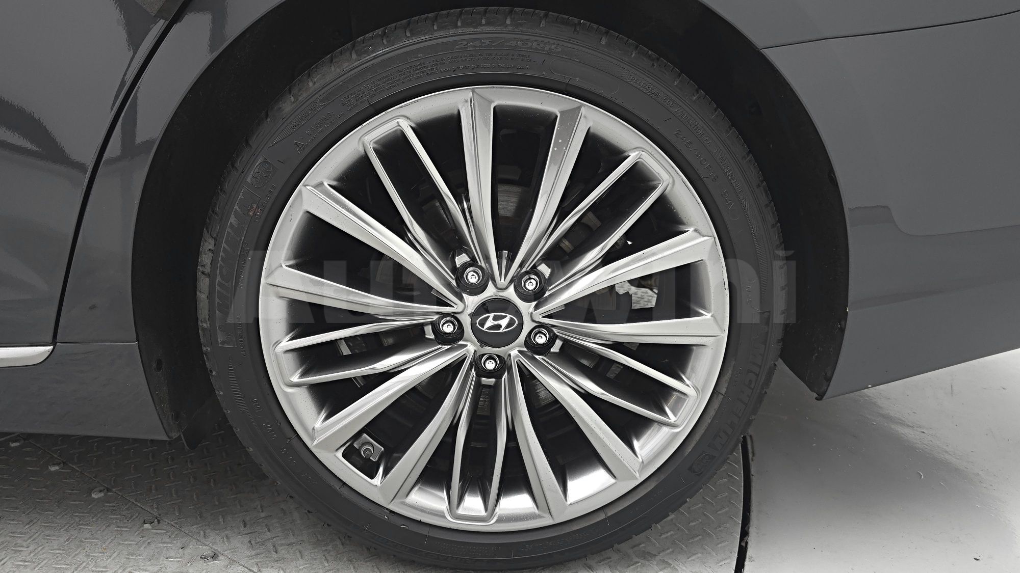 2019 HYUNDAI GRANDEUR VIN: KMHF341EBKA193616