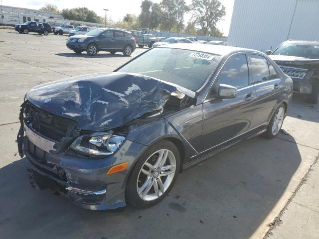 2013 MERCEDES-BENZ C 250 VIN: WDDGF4HBXDR283332