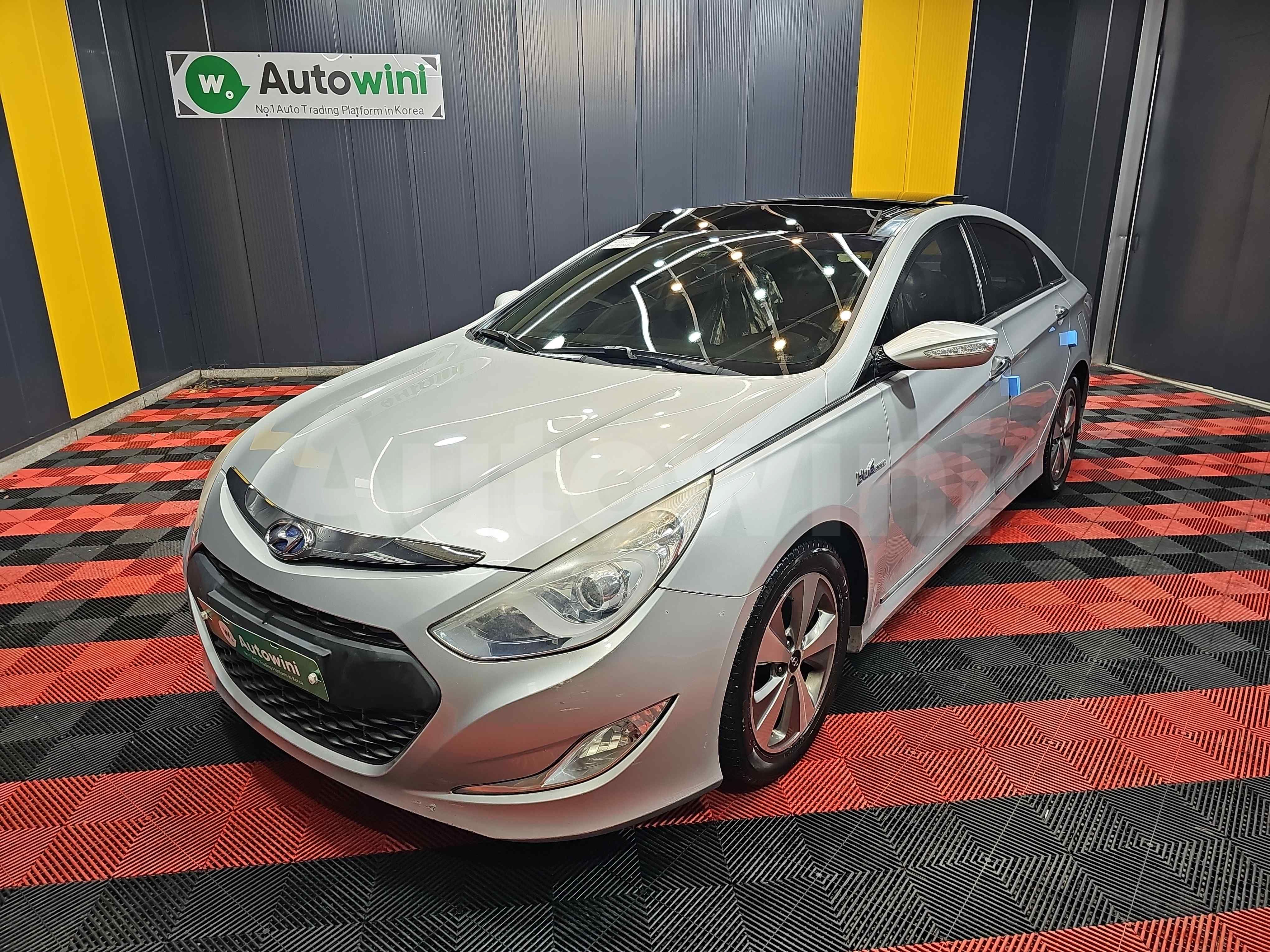 2012 HYUNDAI SONATA VIN: KMHEC415BCA022877