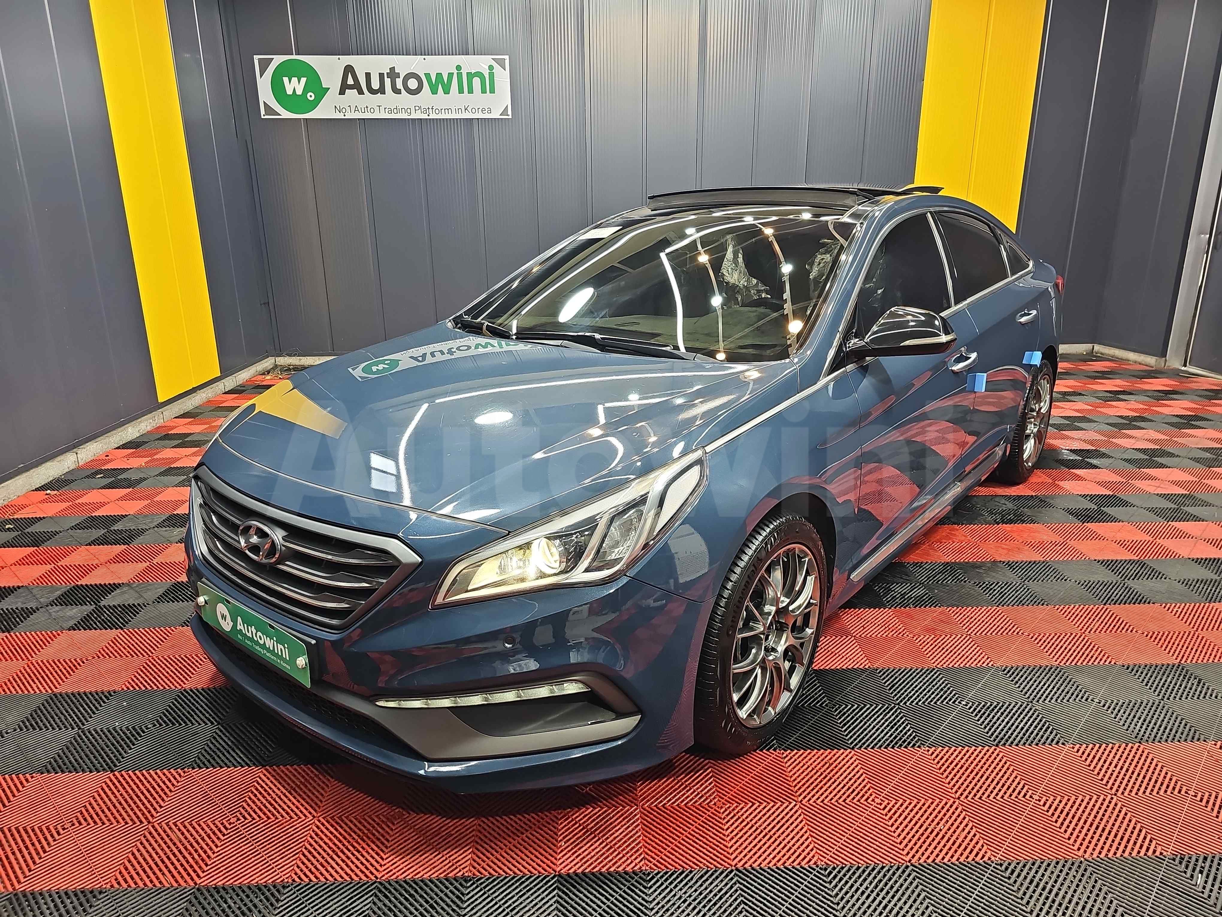 2016 HYUNDAI SONATA VIN: KMHE341BBGA211111