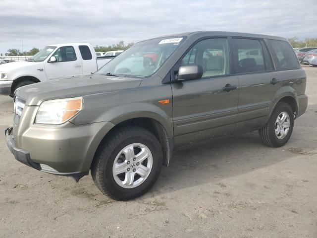 2006 HONDA PILOT LX VIN: 5FNYF28156B030230