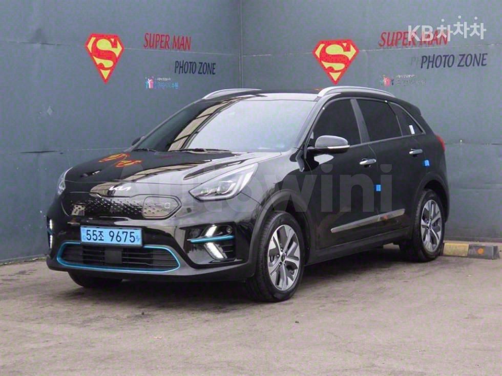 2022 KIA NIRO VIN: KNACB81GFNA125982