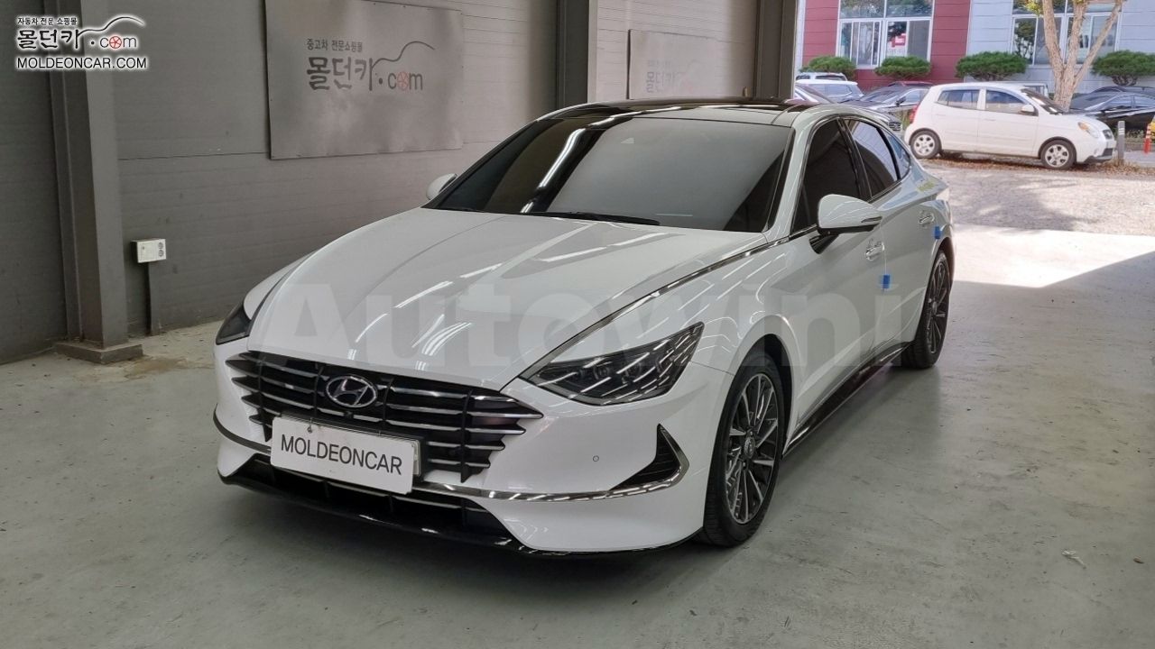 2019 HYUNDAI SONATA VIN: KMHL341DBLA009396