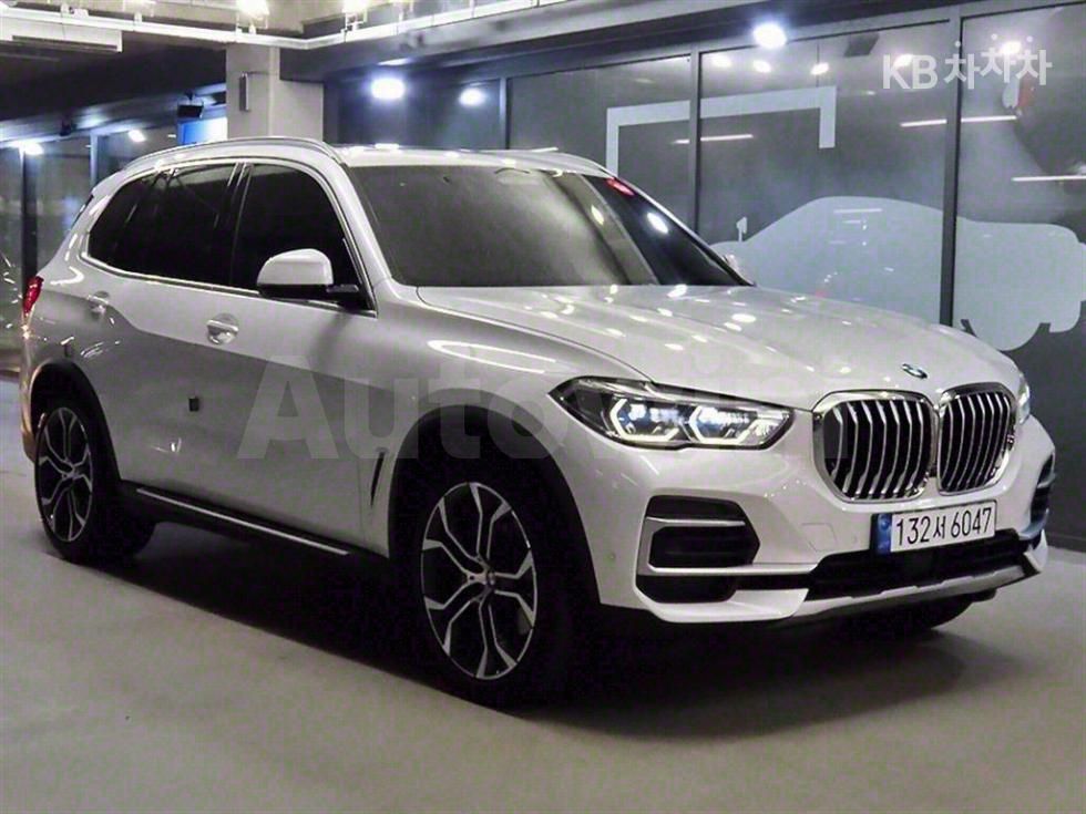 2023 BMW X5 VIN: WBAJU8105P9P72213