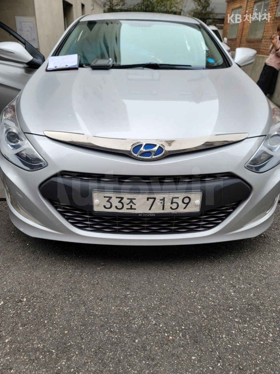 2015 HYUNDAI SONATA VIN: KMHEA415BFA123339