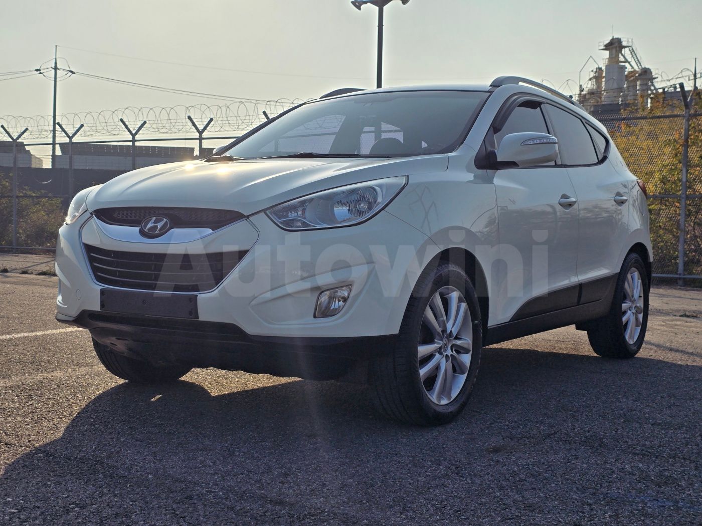 2010 HYUNDAI TUCSON VIN: KMHJU81VBAU015920