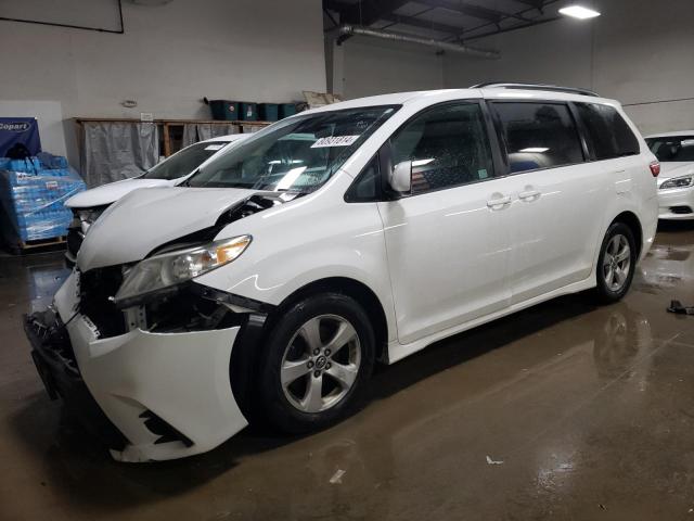 2018 TOYOTA SIENNA LE VIN: 5TDKZ3DC0JS939443