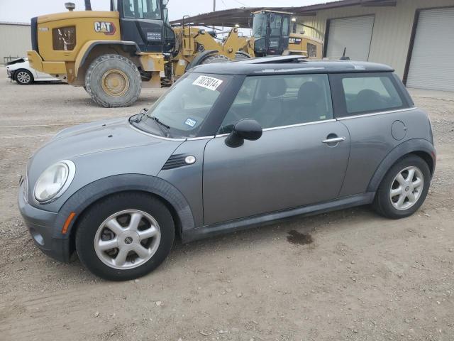 2010 MINI COOPER VIN: WMWMF3C58ATZ66196