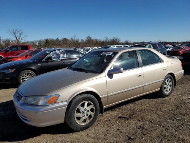 2000 TOYOTA CAMRY VIN: JT2BG28K0Y0431741