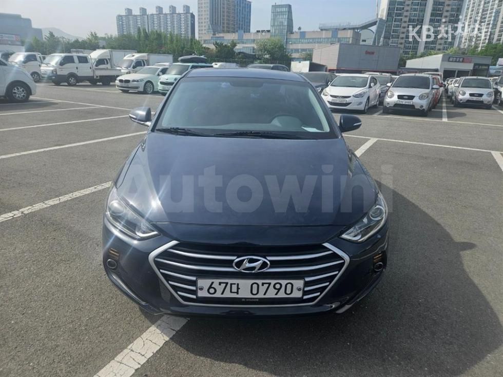2016 HYUNDAI AVANTE VIN: KMHD741DBGU131059