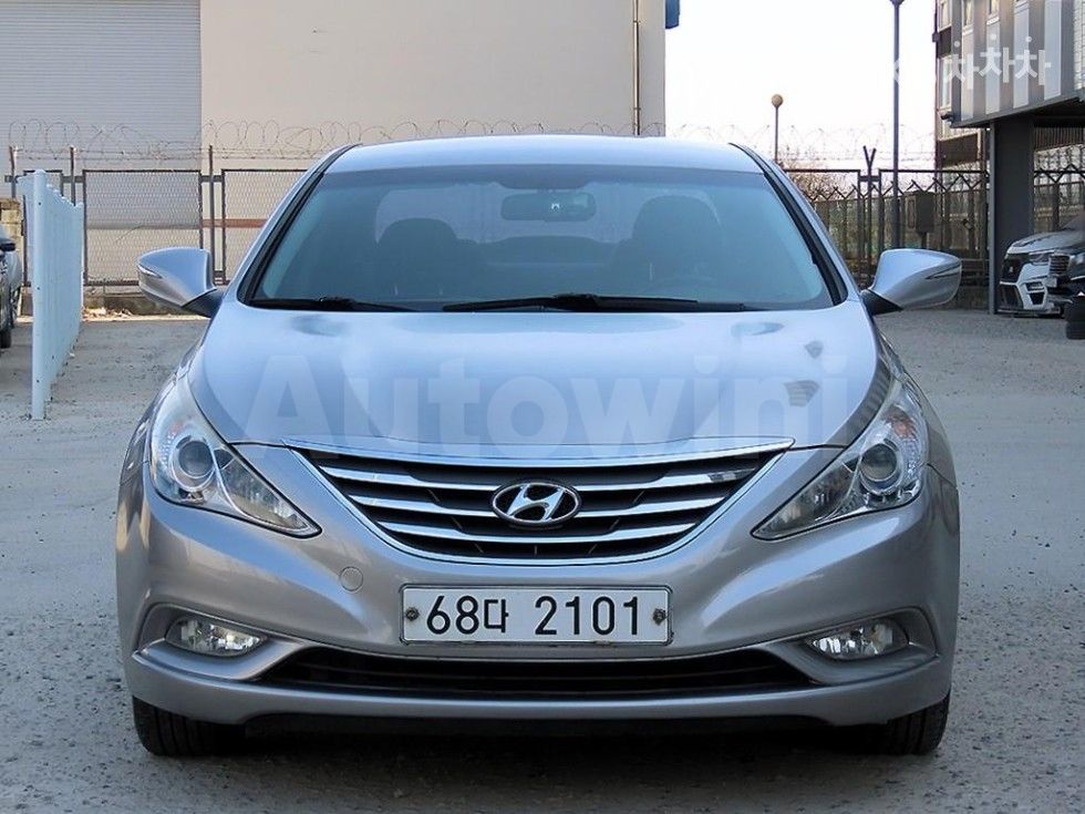 2012 HYUNDAI SONATA VIN: KMHEB41ABCA454326
