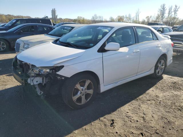 2013 TOYOTA COROLLA BA VIN: 2T1BU4EE3DC945416