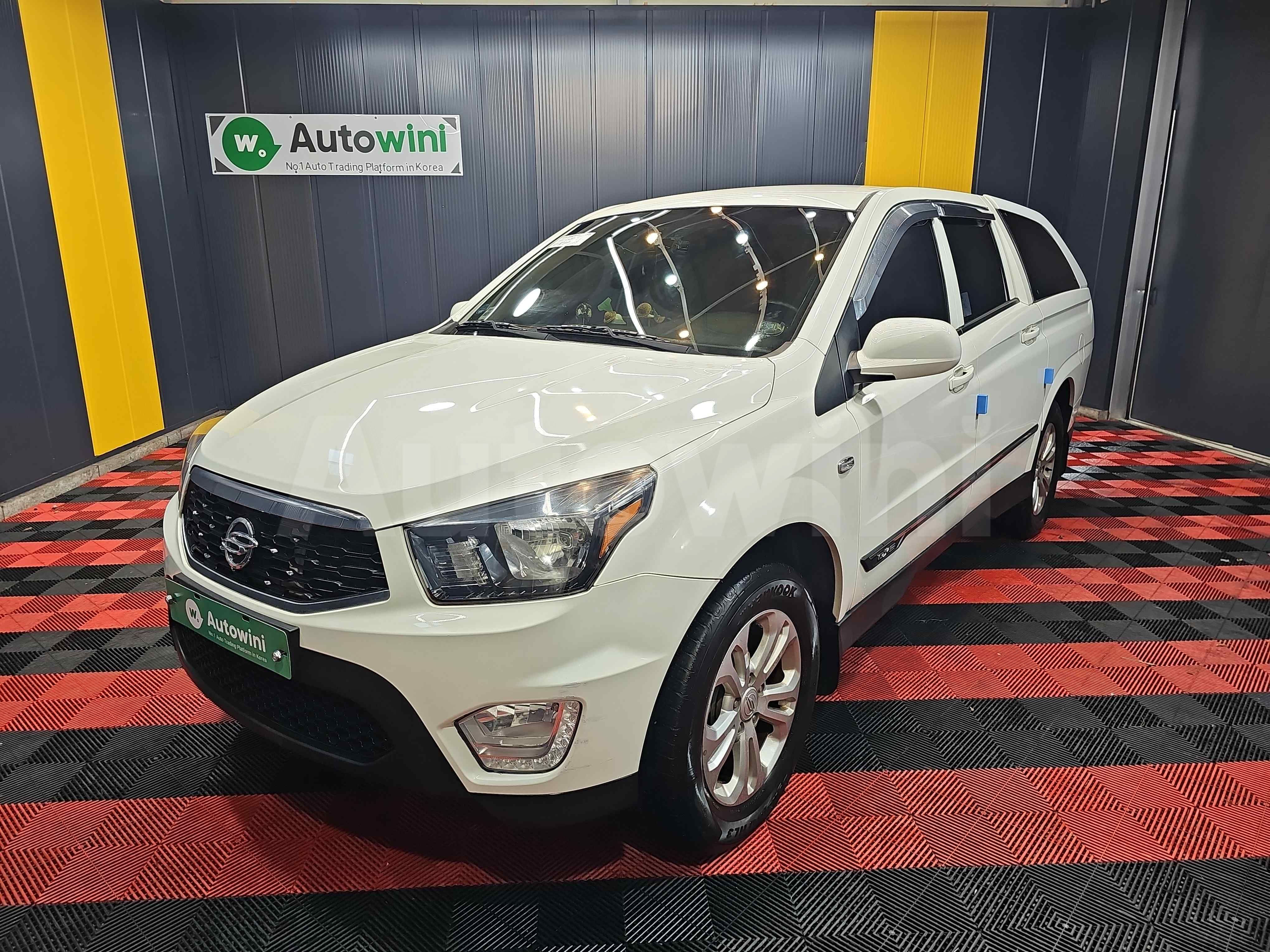 2017 KGM (SSANGYONG) KORANDO VIN: KPACE4AE1HP307854