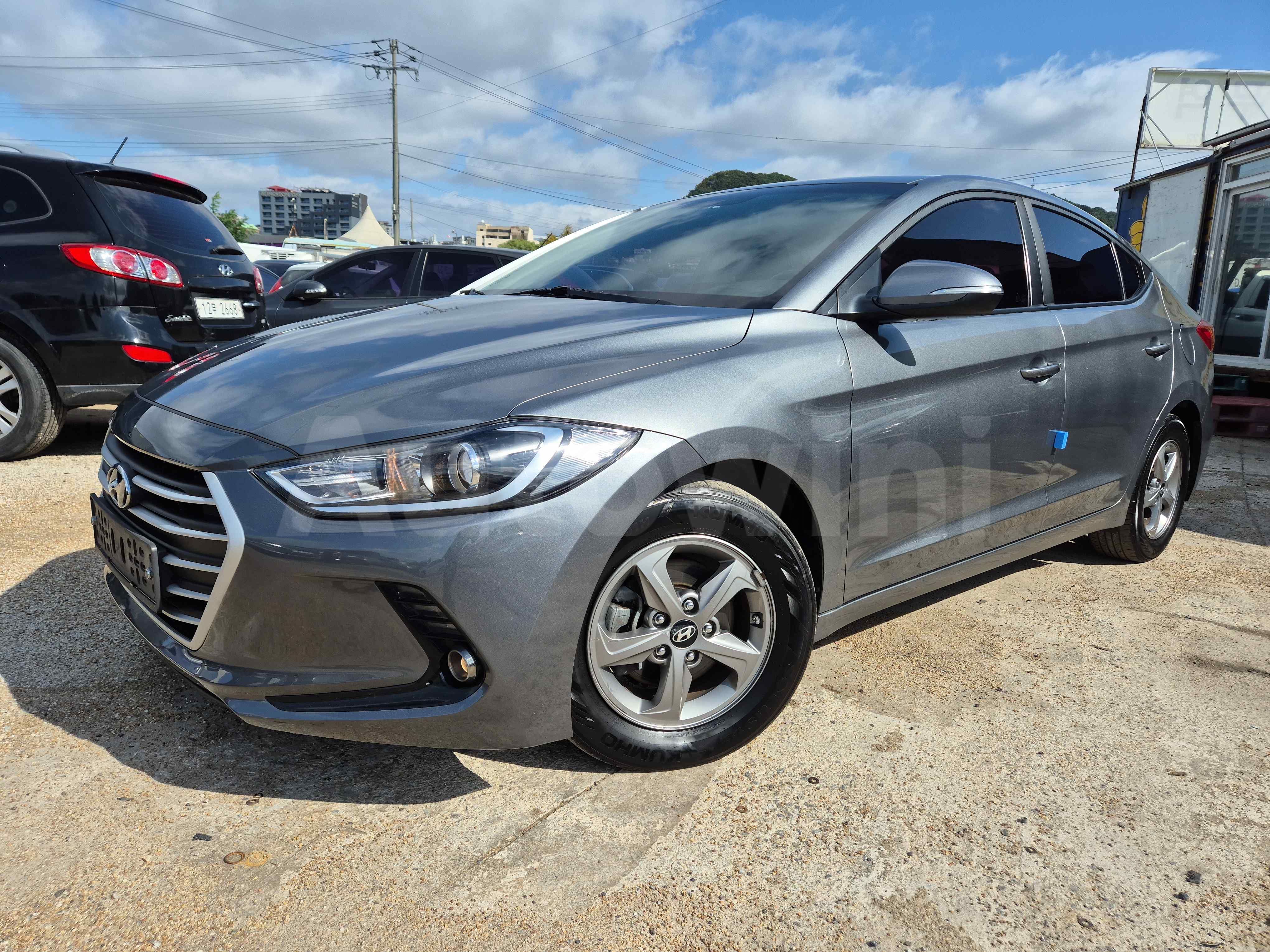 2017 HYUNDAI AVANTE VIN: KMHD741DBHU408168