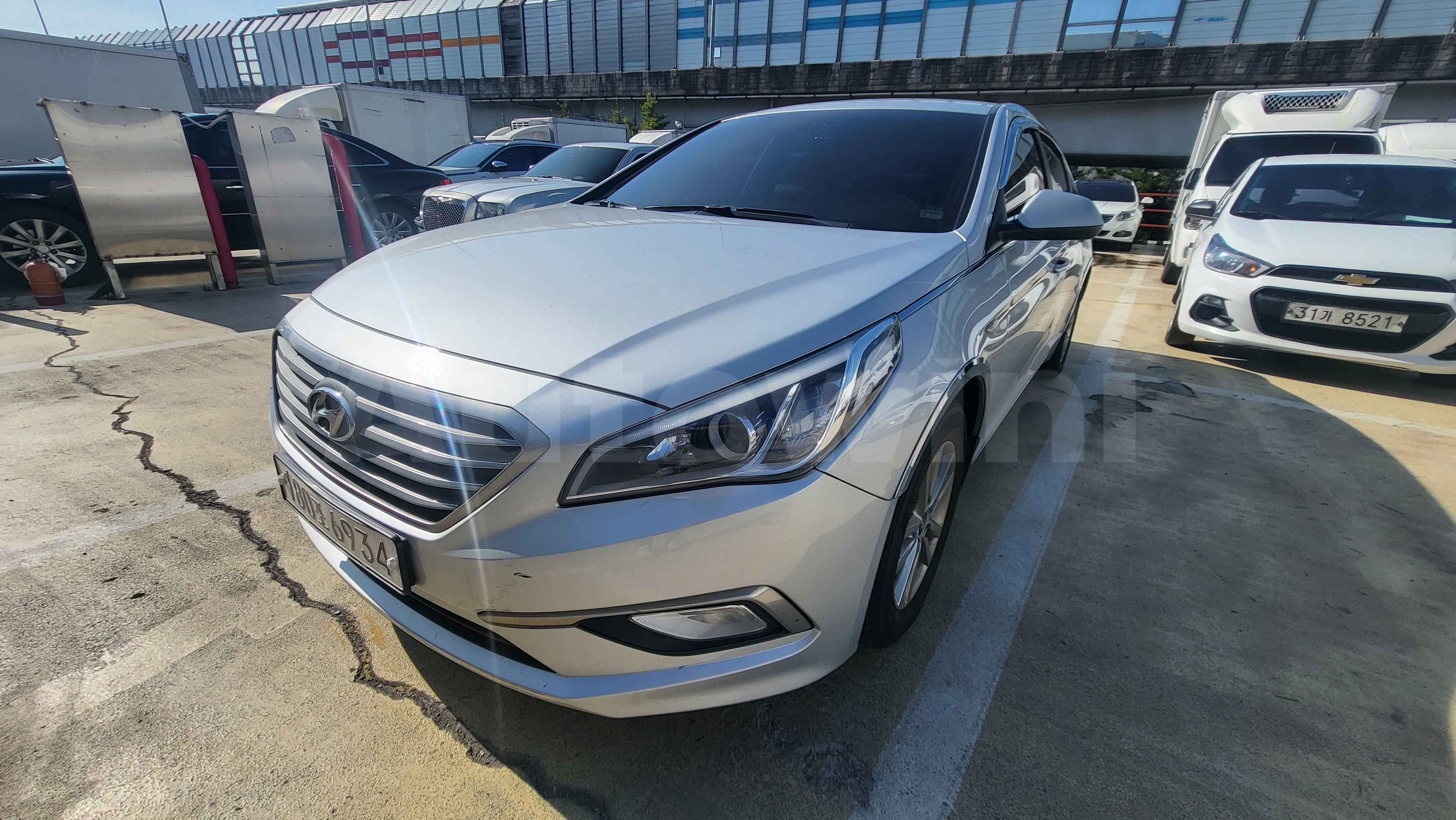 2017 HYUNDAI SONATA VIN: KMHE341DBHA258356