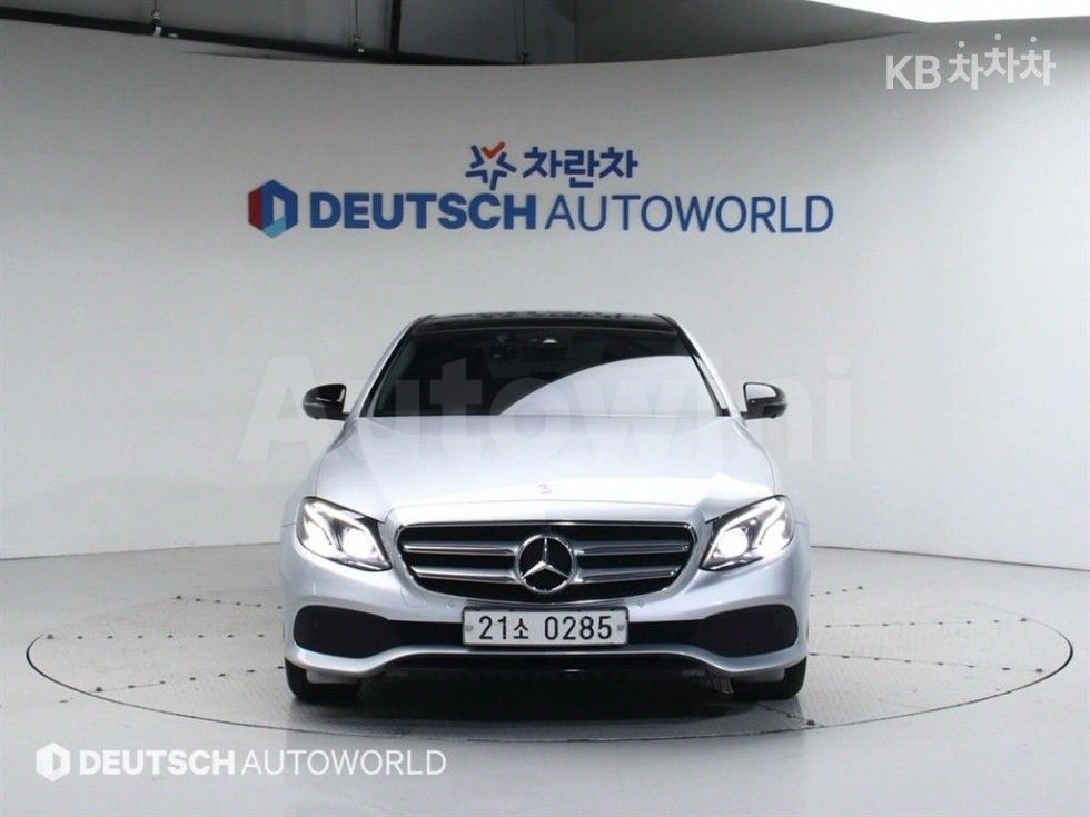 2017 MERCEDES-BENZ E-CLASS VIN: WDDZF4JB0HA048428