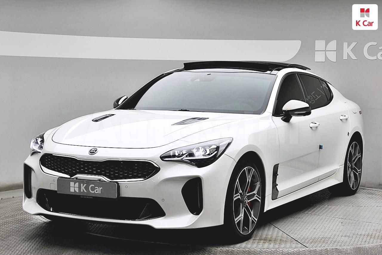 2019 KIA STINGER VIN: KNAE351ADKS054704