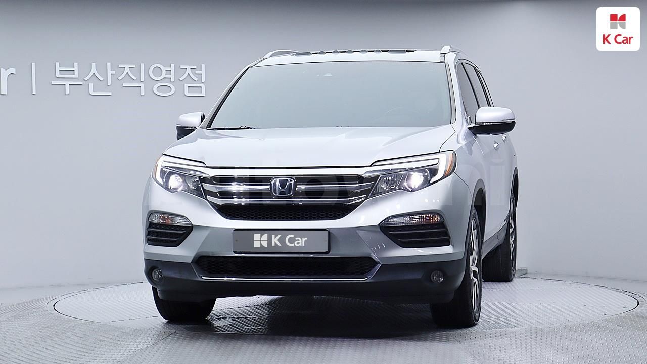 2018 HONDA PILOT VIN: 5FNYF6850JB200196