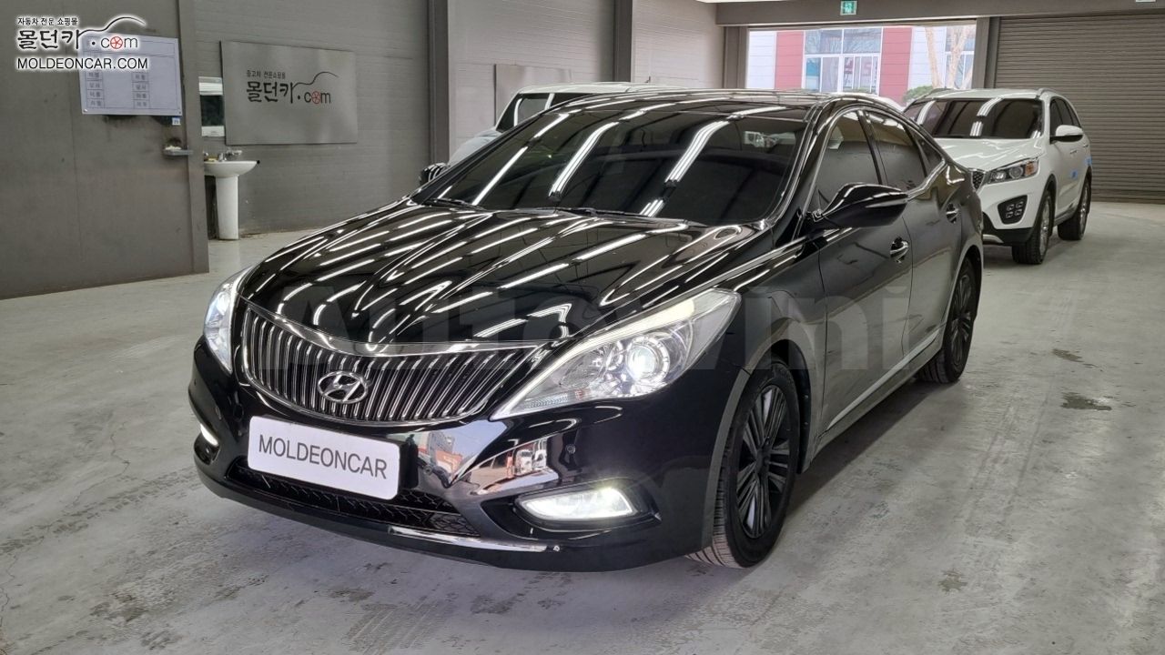 2013 HYUNDAI GRANDEUR VIN: KMHFF41CBEA303273