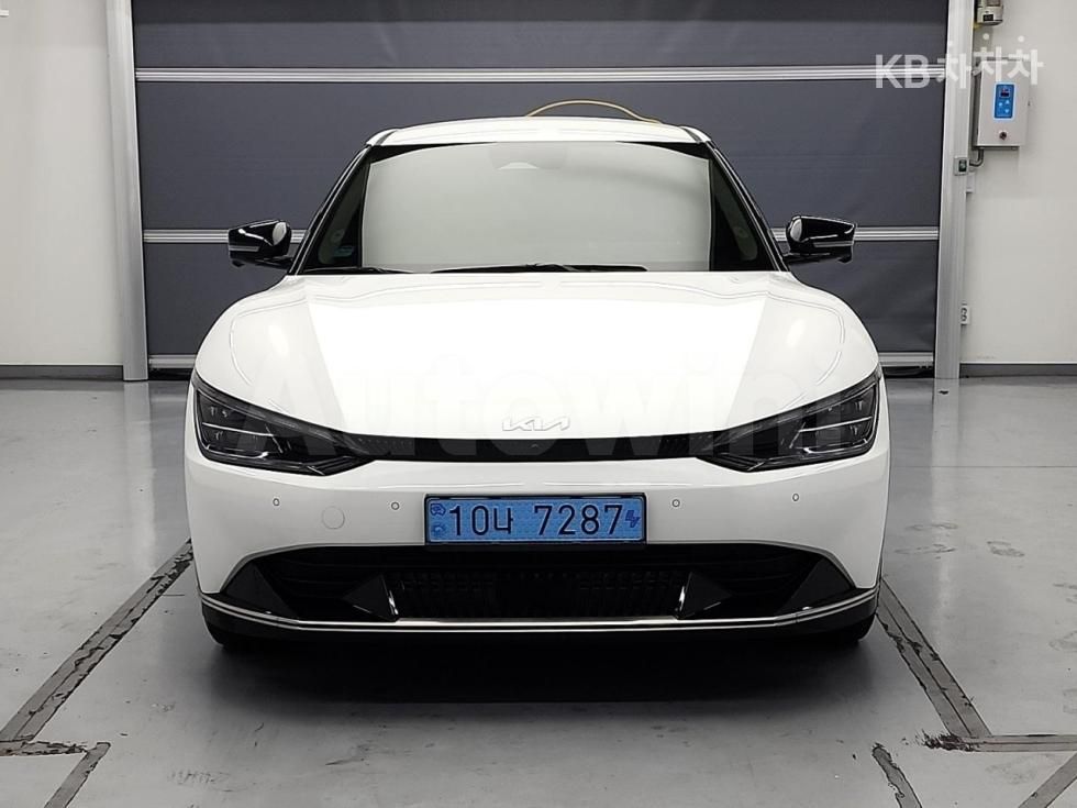 2024 KIA EV6 VIN: KNAC381CPRA174427