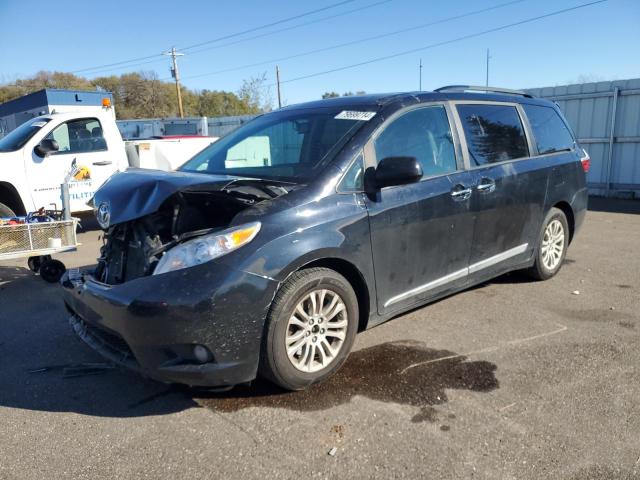 2017 TOYOTA SIENNA XLE VIN: 5TDYZ3DC6HS769741