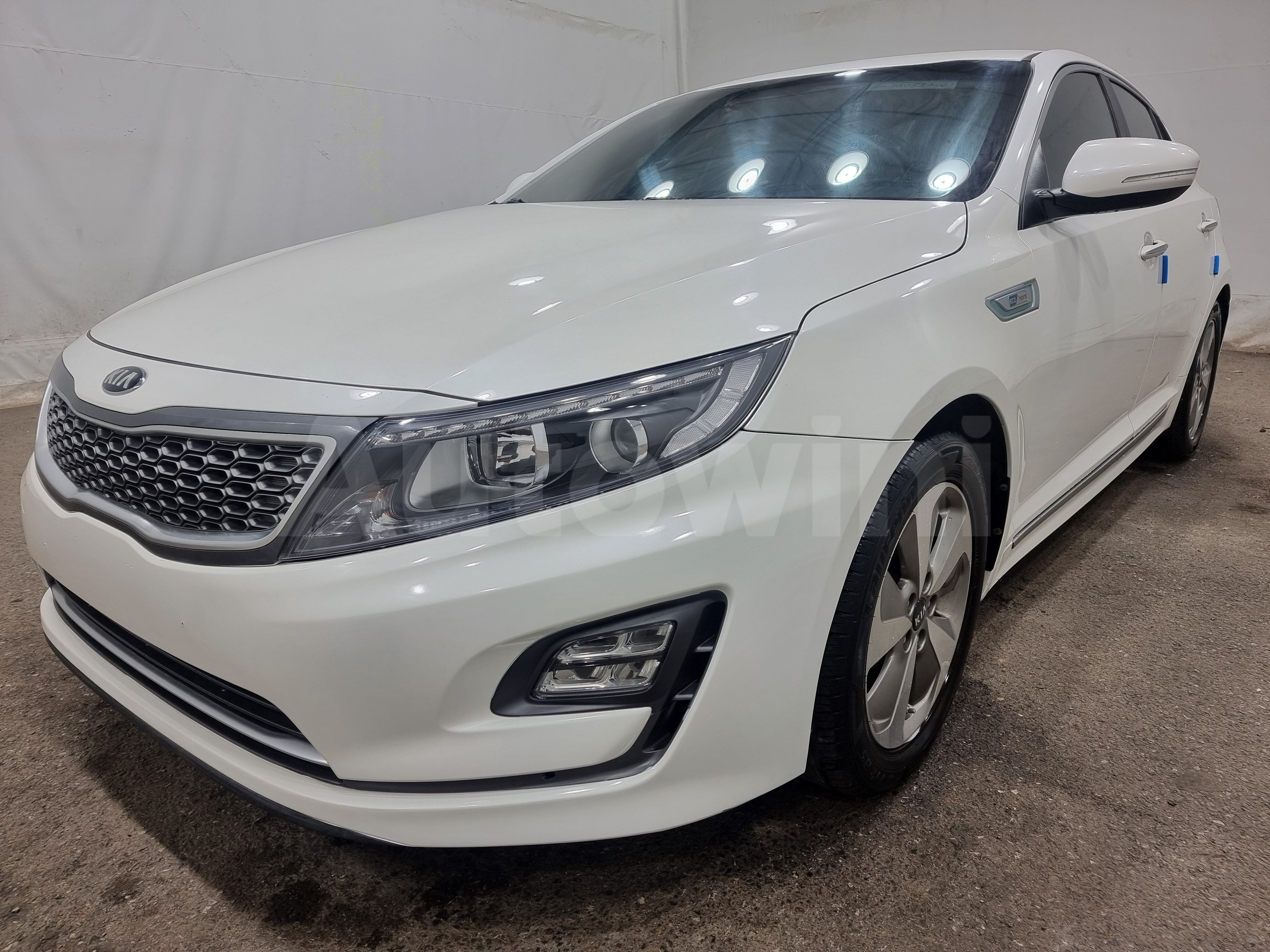 2015 KIA K5 VIN: KNAGR41CBFA088254