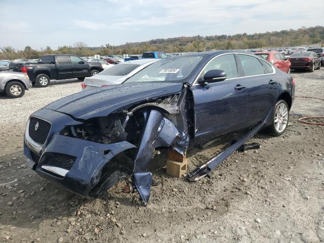 2017 JAGUAR XF PRESTIG VIN: SAJBK4BV5HCY40838
