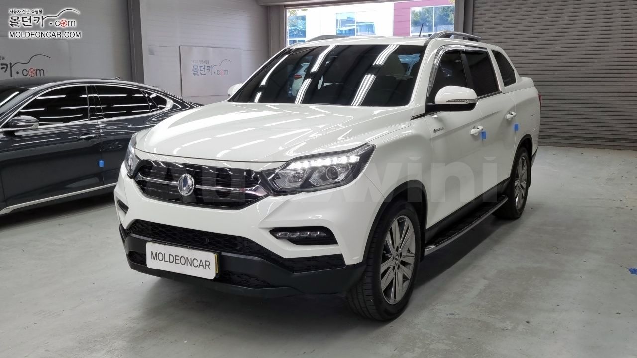 2020 KGM (SSANGYONG) REXTON VIN: KPADA4AE1LP104773