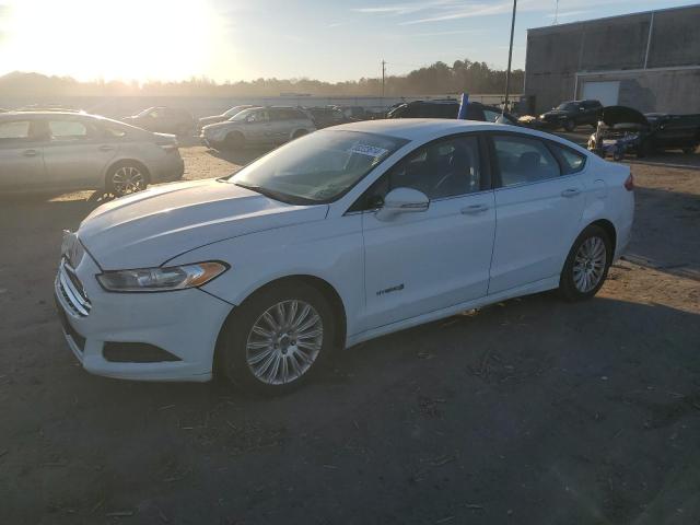 2014 FORD FUSION SE VIN: 3FA6P0LU0ER152250