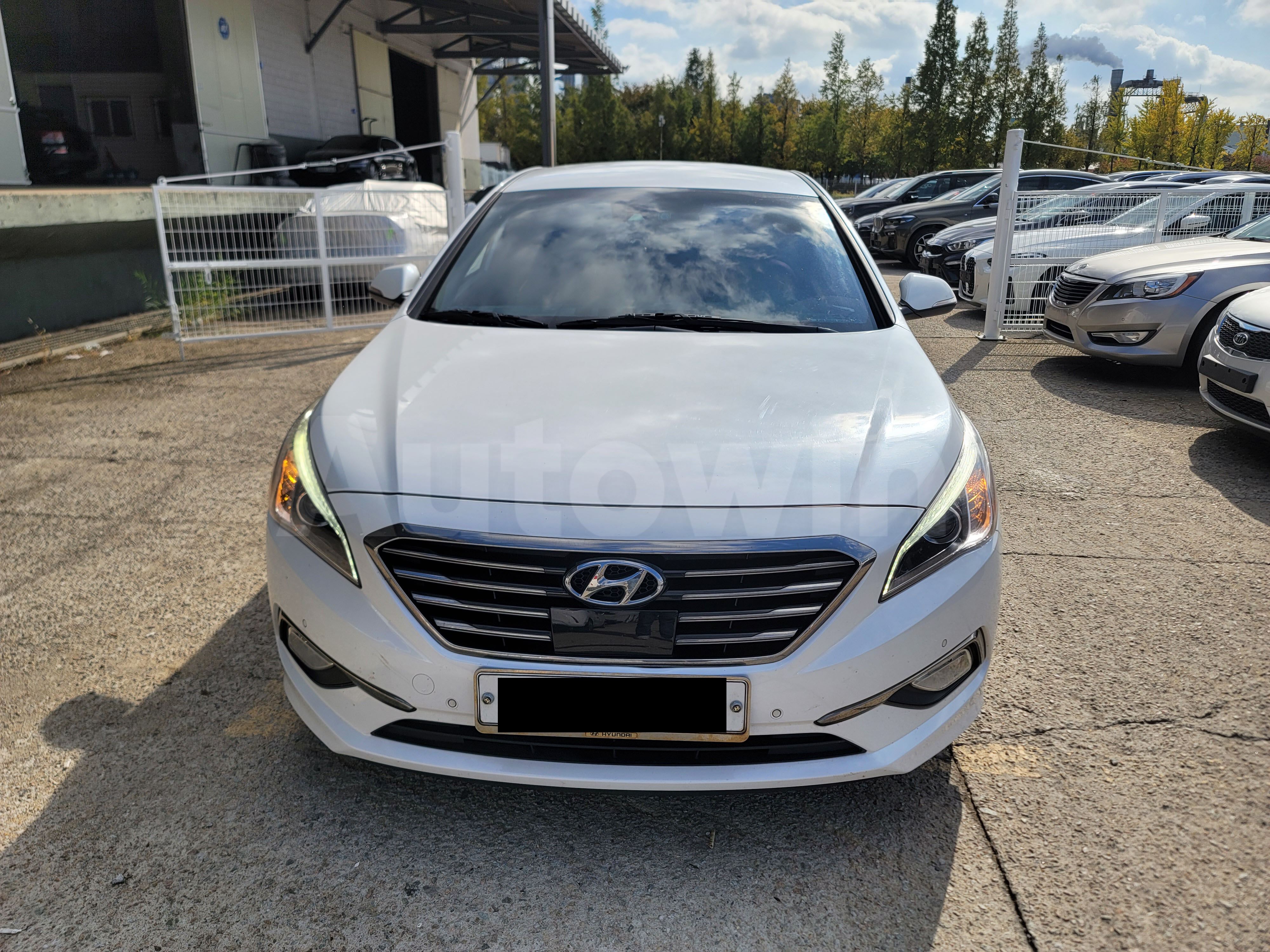 2016 HYUNDAI SONATA VIN: KMHE341AGGA172668