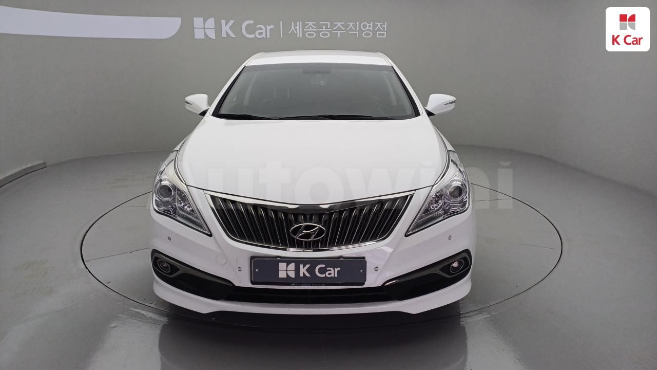 2016 HYUNDAI GRANDEUR VIN: KMHFF41RBGA490096