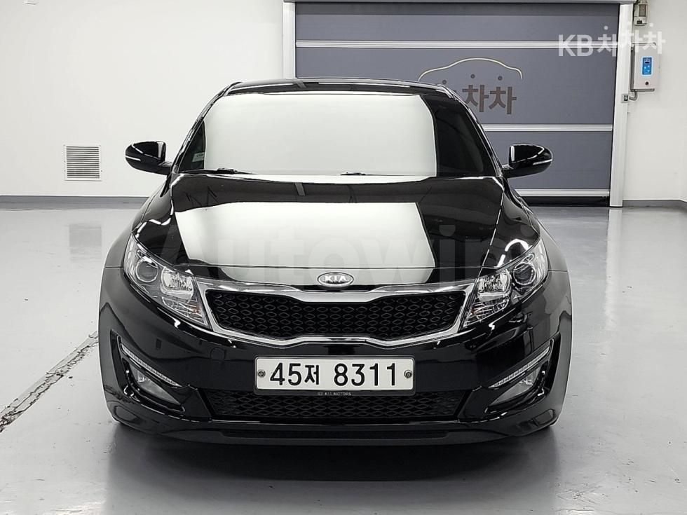 2013 KIA K5 VIN: KNAGN418BDA254322