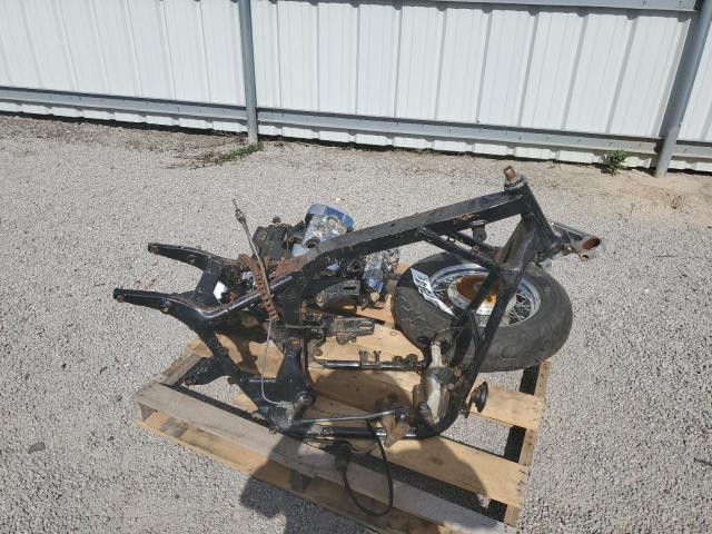 2002 HONDA VT750 CDD VIN: JH2RC44F52M010451