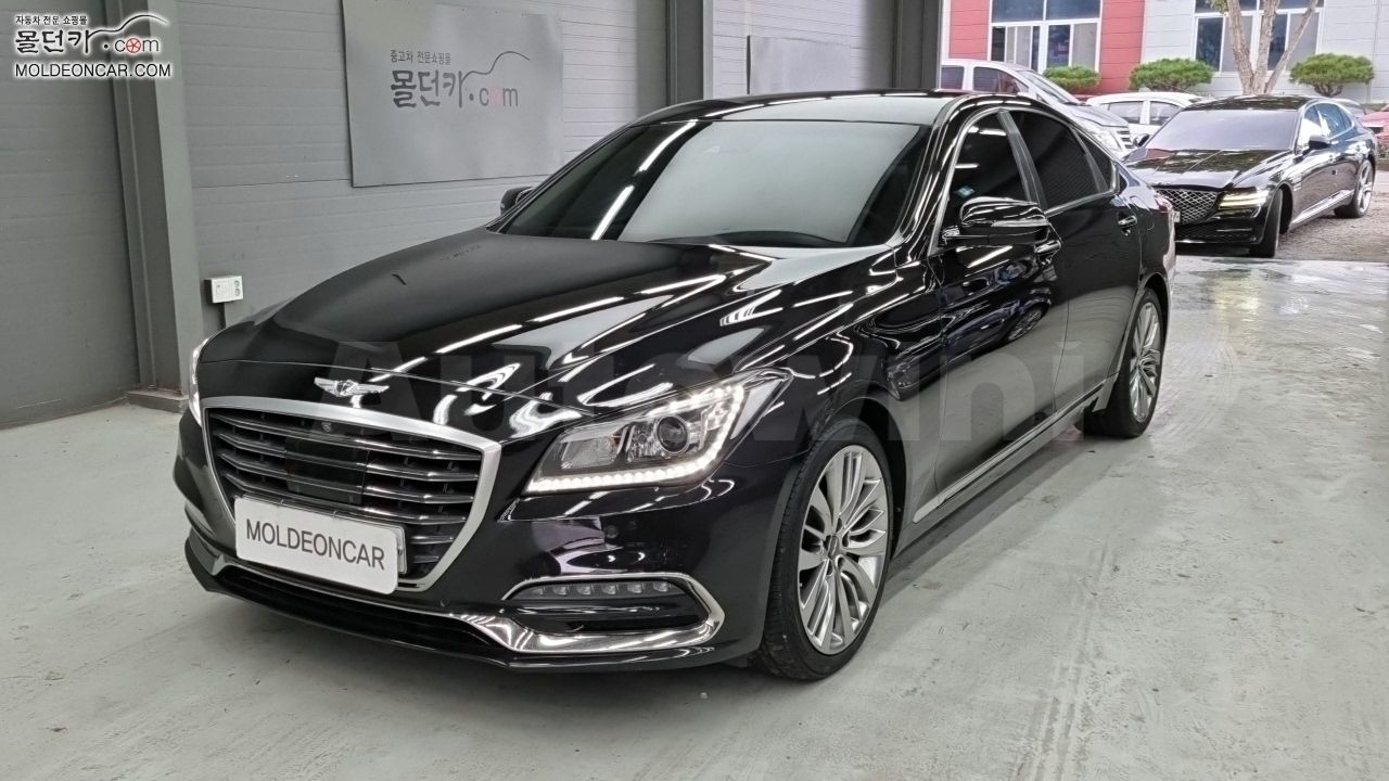 2017 GENESIS G80 VIN: KMHGM41DDJU243812